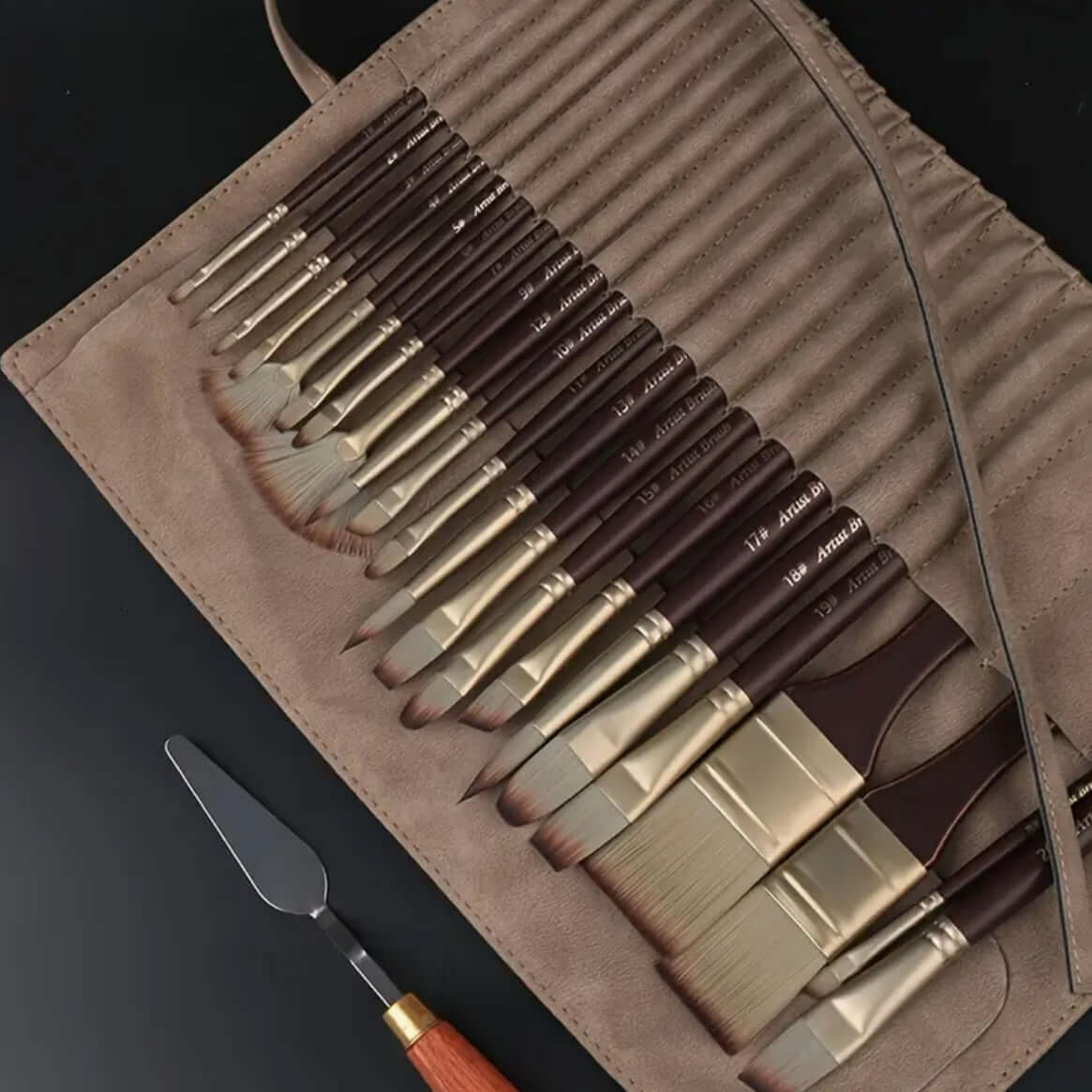 Luxe 24-delige Penseelset met professionele schilderborstels in een opbergetui.